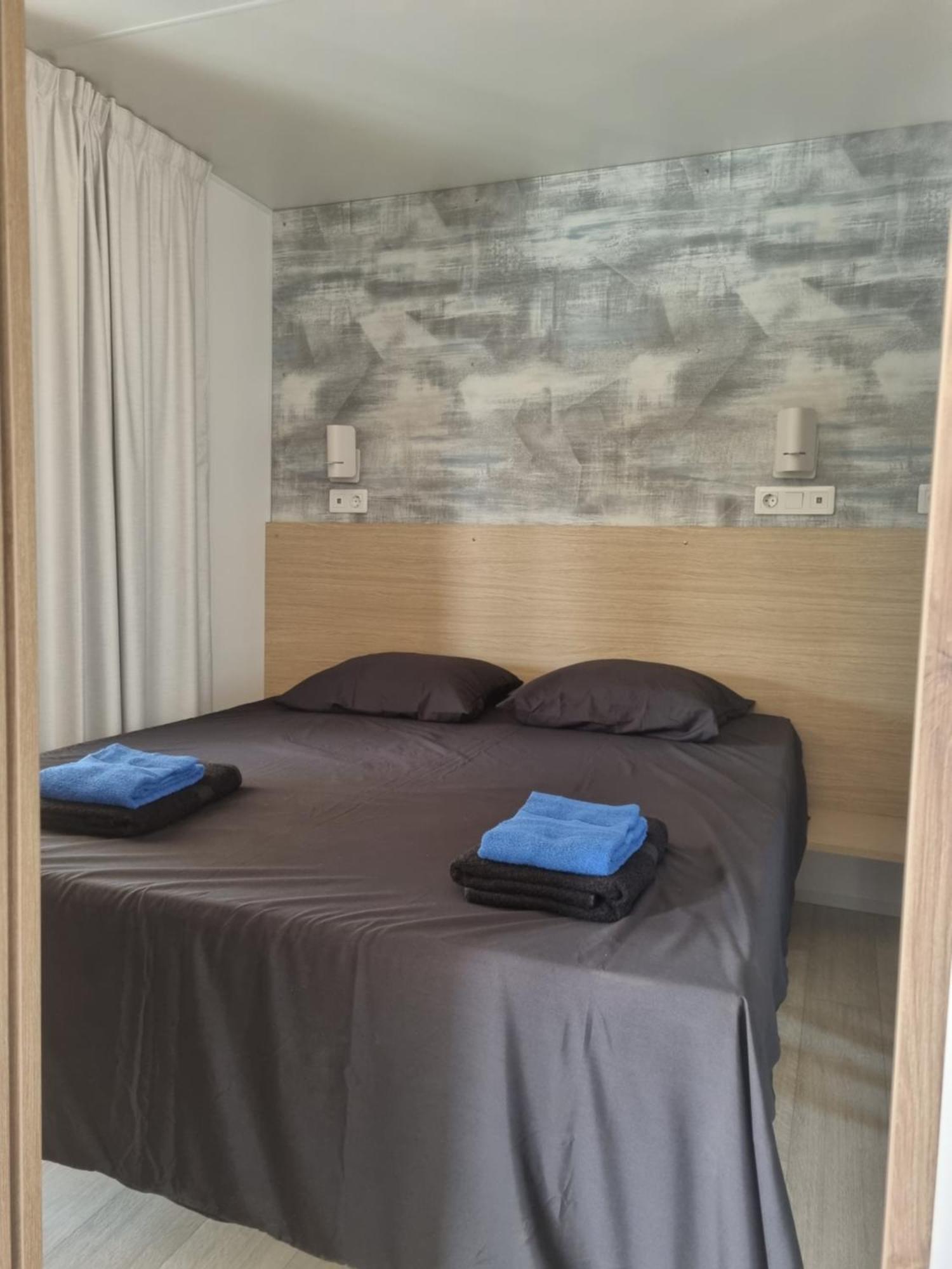Charmant Et Spacieux Mobil Home Rocbaron Zewnętrze zdjęcie